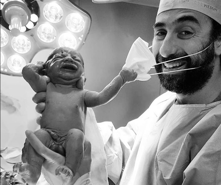Fotografie virală, considerată imaginea simbolică a anului 2020