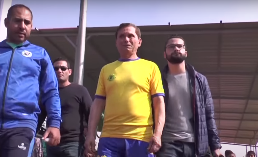 Un bărbat din Egipt a devenit cel mai bătrân fotbalist profesionist din lume