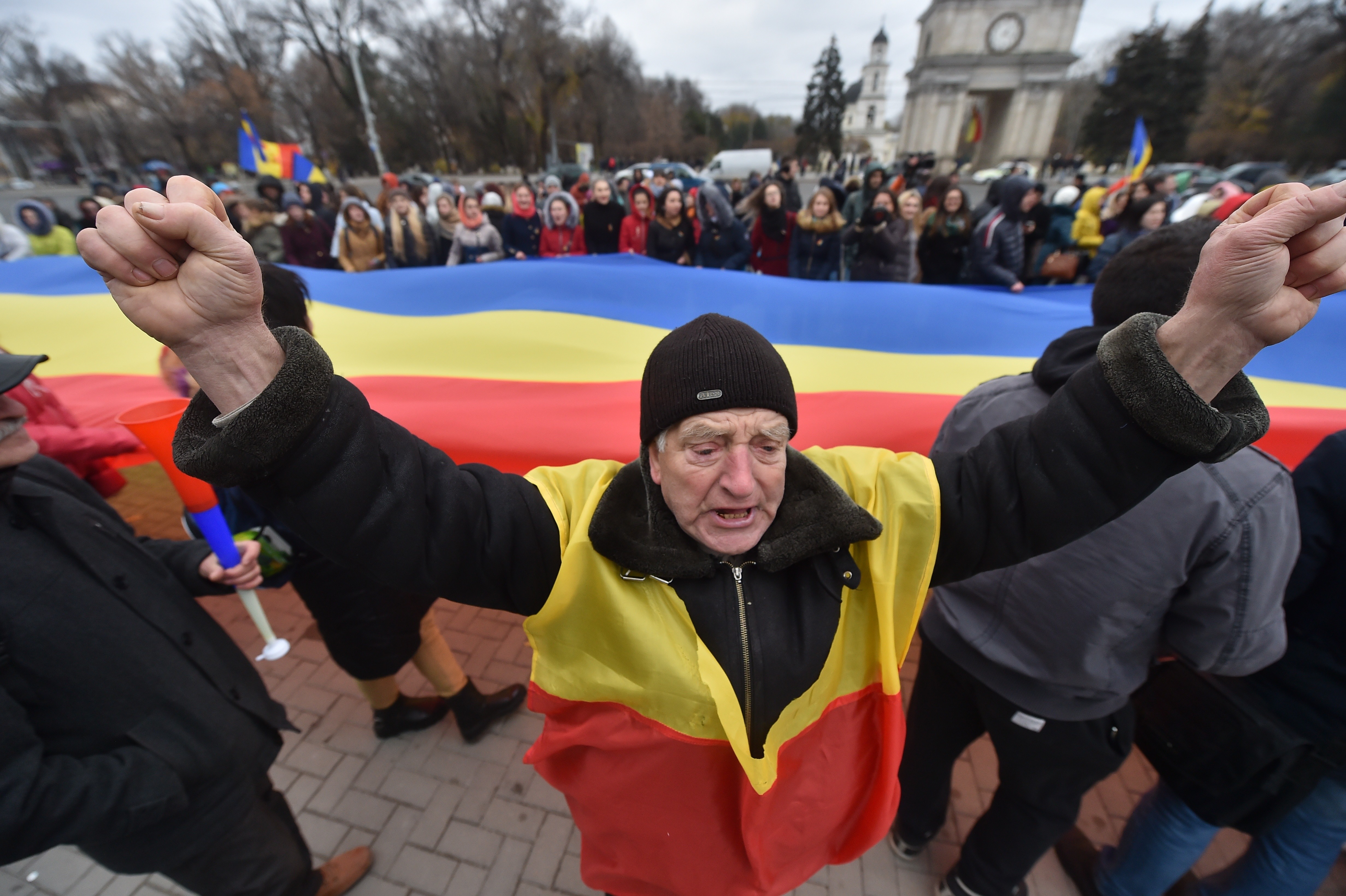 Rusia acuză SUA că orchestrează o revoluţie în Republica Moldova, după modelul protestelor din Belarus