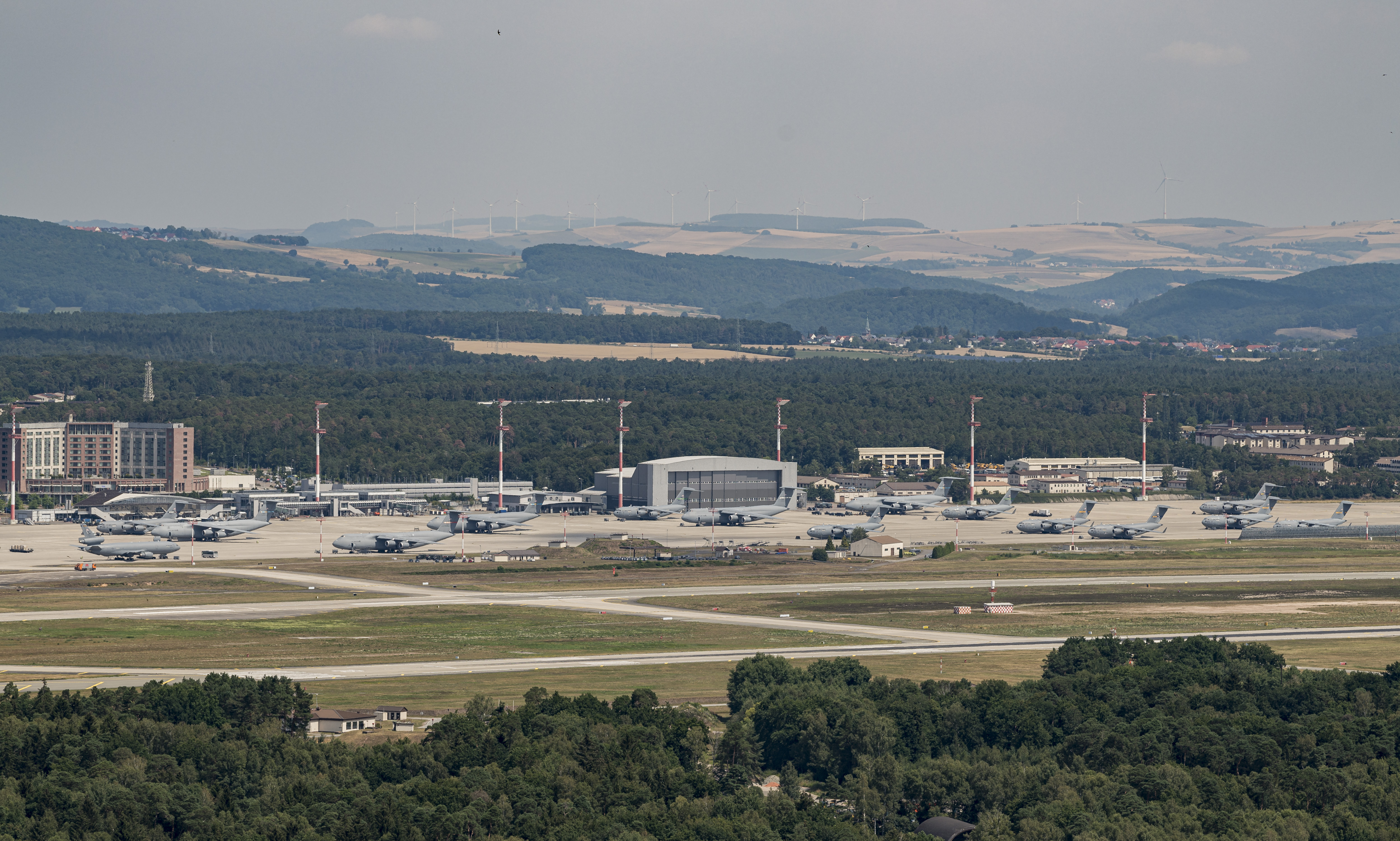 Extremiștii din AfD cer retragerea tuturor trupelor americane de pe teritoriul Germaniei