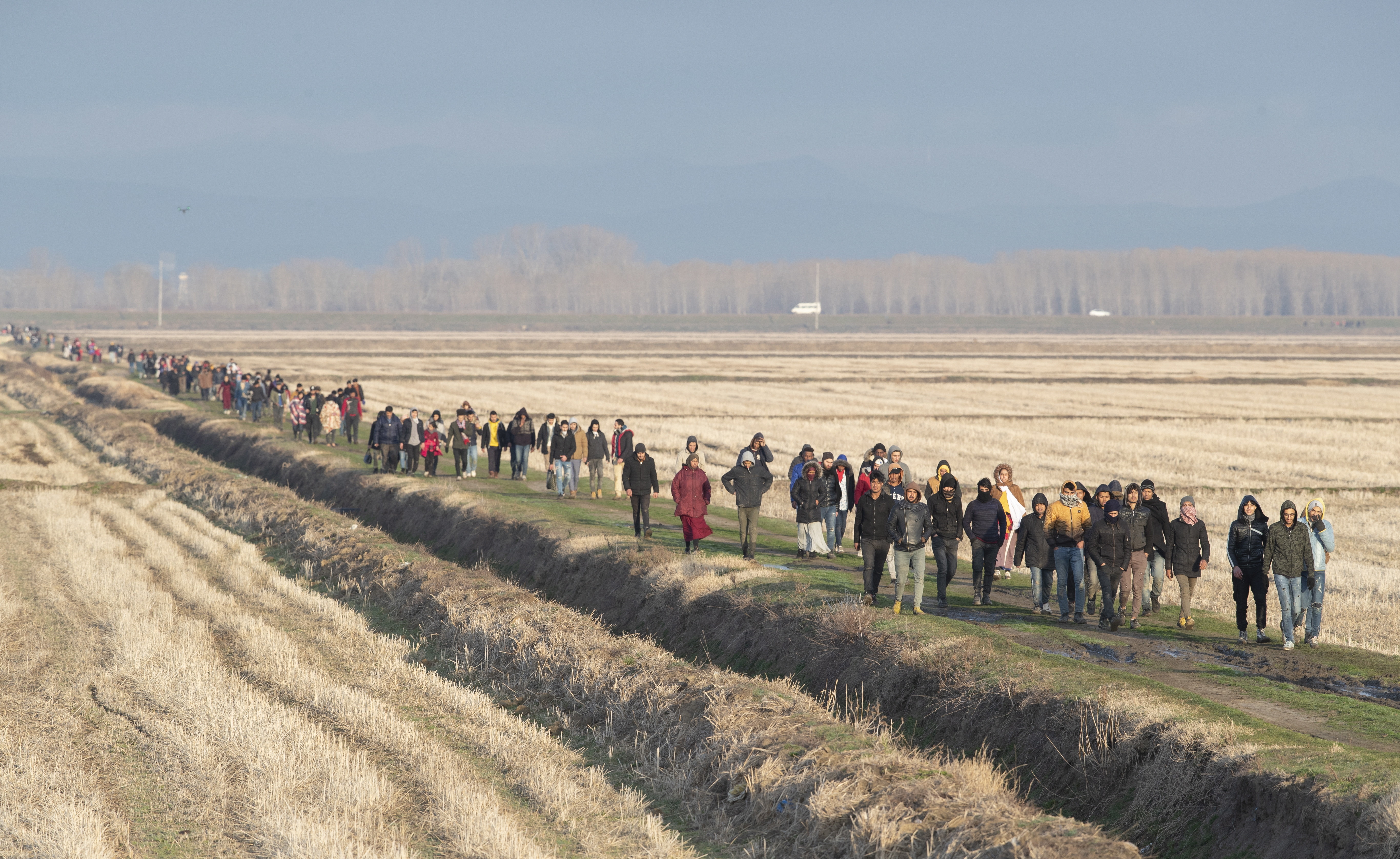 Grecia vrea să extindă gardul de la granița cu Turcia, pentru a descuraja trecerea migranţilor în Europa