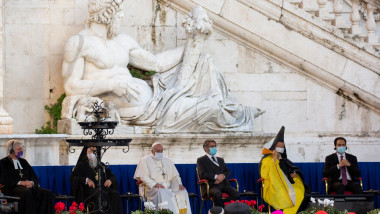 Papa Francisc la întâlnirea ecumenică de rugăciune pentru pace „Nimeni nu se salvează singur - pace și fraternitate”, în Piazza del Campidoglio din Roma, la 20 octombrie 2020