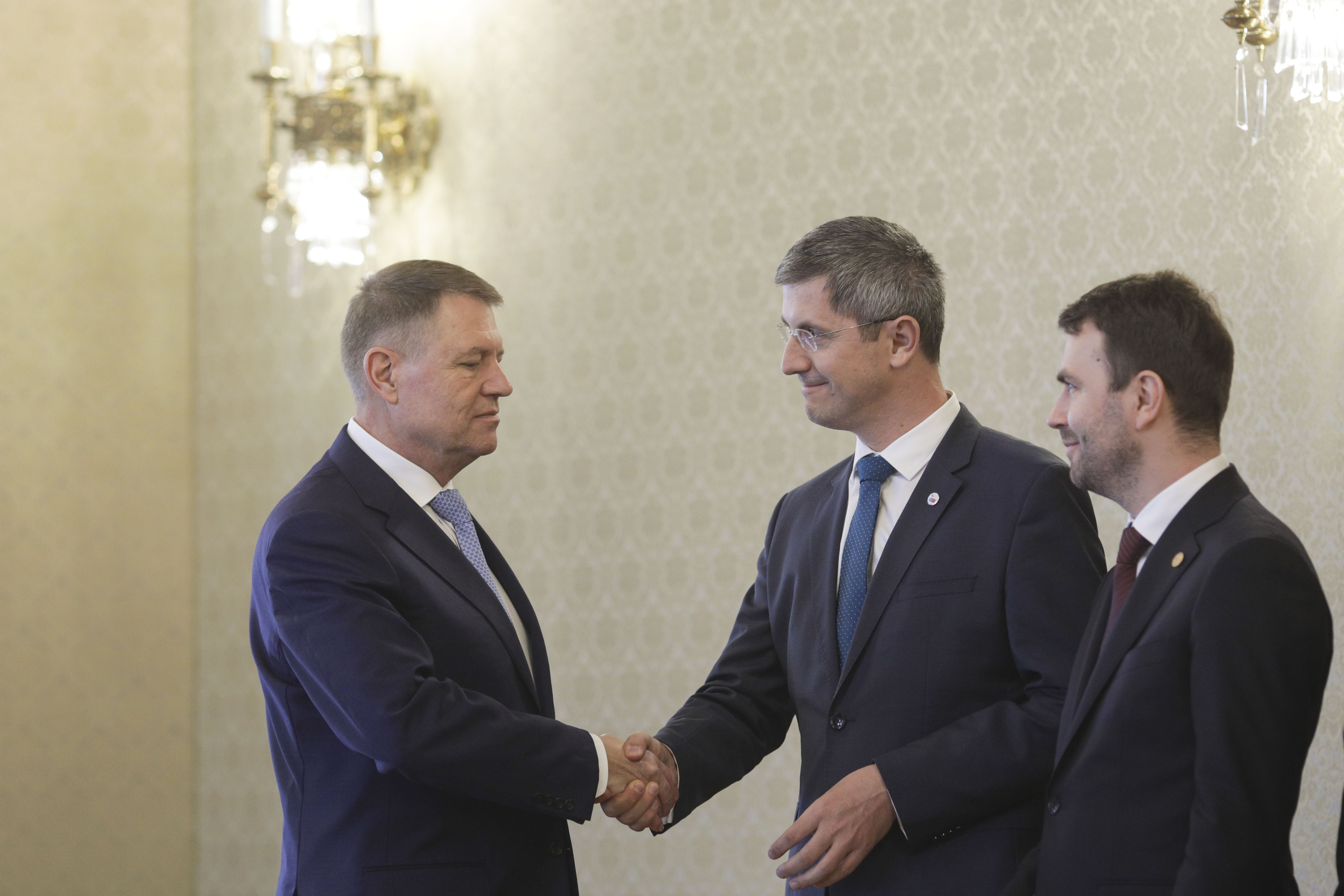 Barna, despre desemnarea lui Nicolae Ciucă ca premier al viitorului Guvern: Nu neapărat soluția militară este cea mai bună