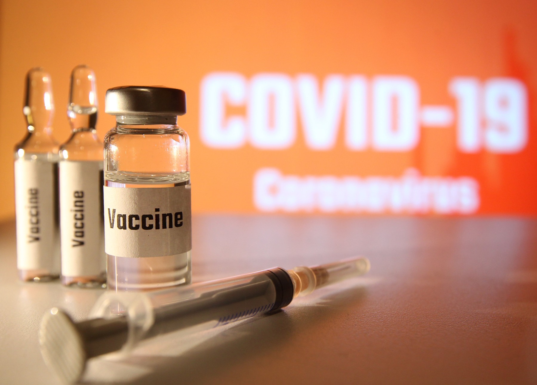 Studiu. Doar 6 din 10 români s-ar vaccina anti-COVID. România, în topul țărilor sceptice privind vaccinul