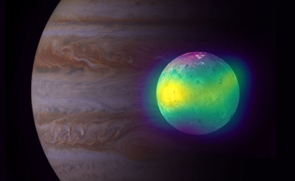 Imagine uluitoare a lui Io, satelitul lui Jupiter acoperit cu 400 de vulcani activi
