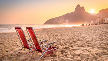 Rio de Janeiro redeschide plajele