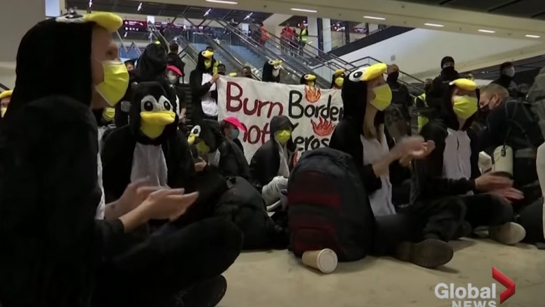 protest in aeroportul din berlin