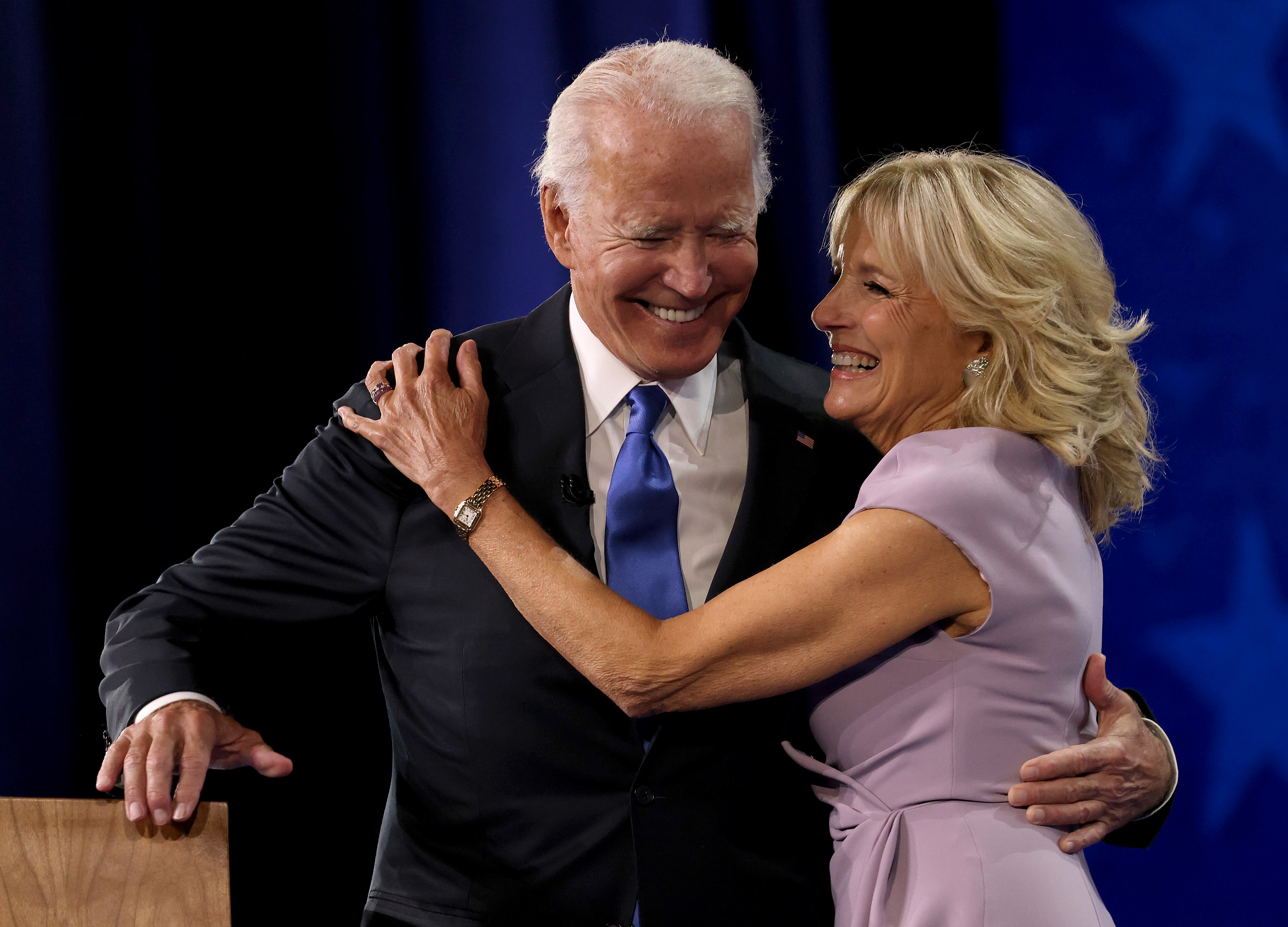 Joe Biden glumeşte despre abilităţile sale de bucătar la Casa Albă. Ce prepară la micul dejun, în afară de fiertul apei