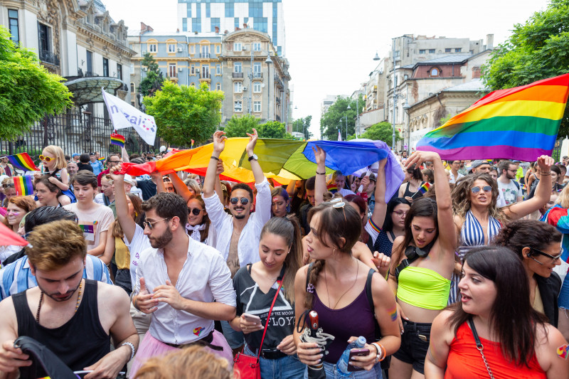 marş Bucharest Pride organizat de ACCEPT pentru drepturile minorităţilor sexuale LGBTQ