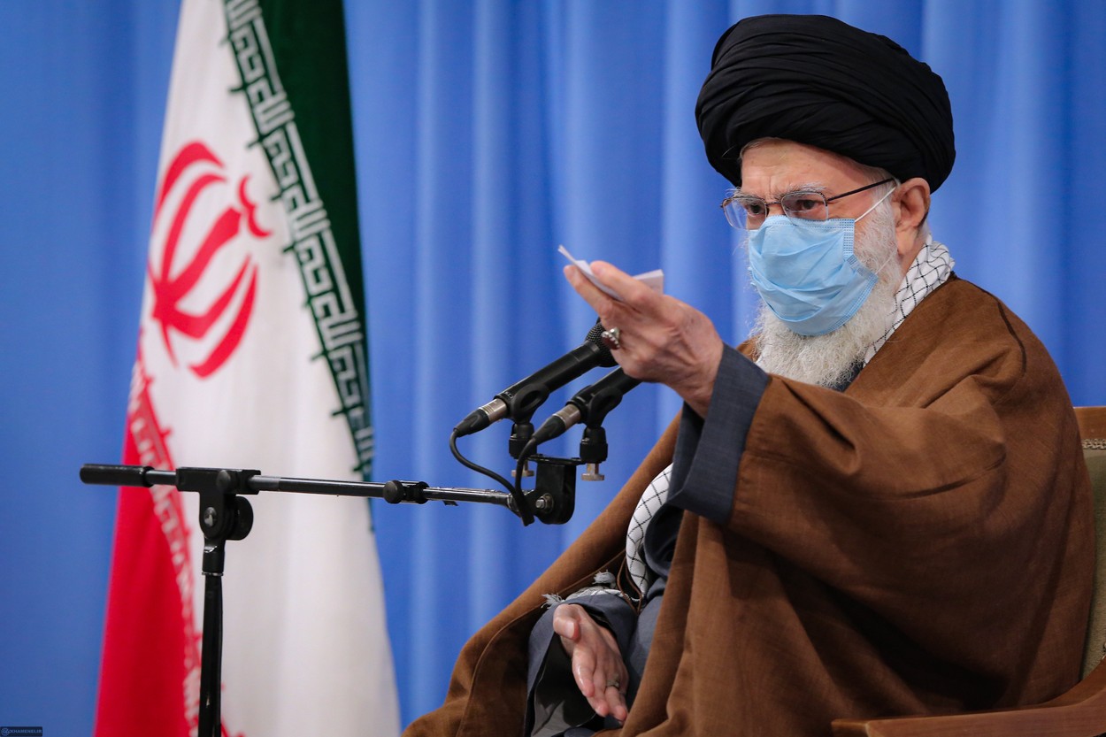 Iranul amenință cu un program nuclear militar dacă SUA nu renunță la sancțiunile impuse