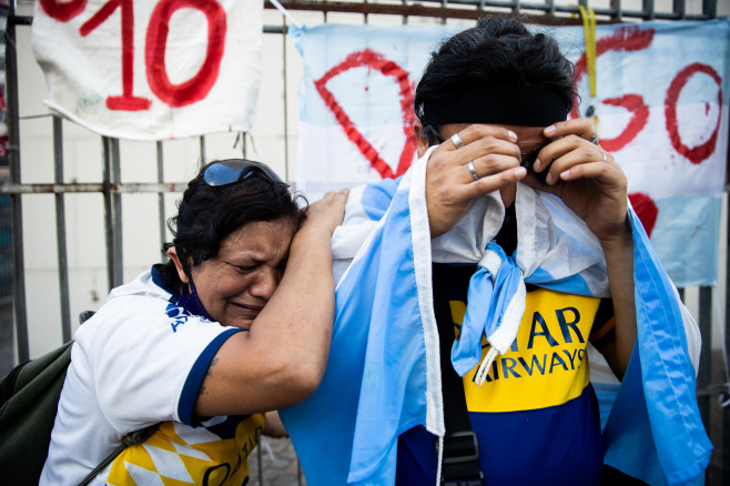 argentienieni reactii moarte maradona