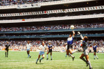 golul dat cu mâna de Maradona în meciul cu Anglia de la Campionatul Mondial Mexic 1986