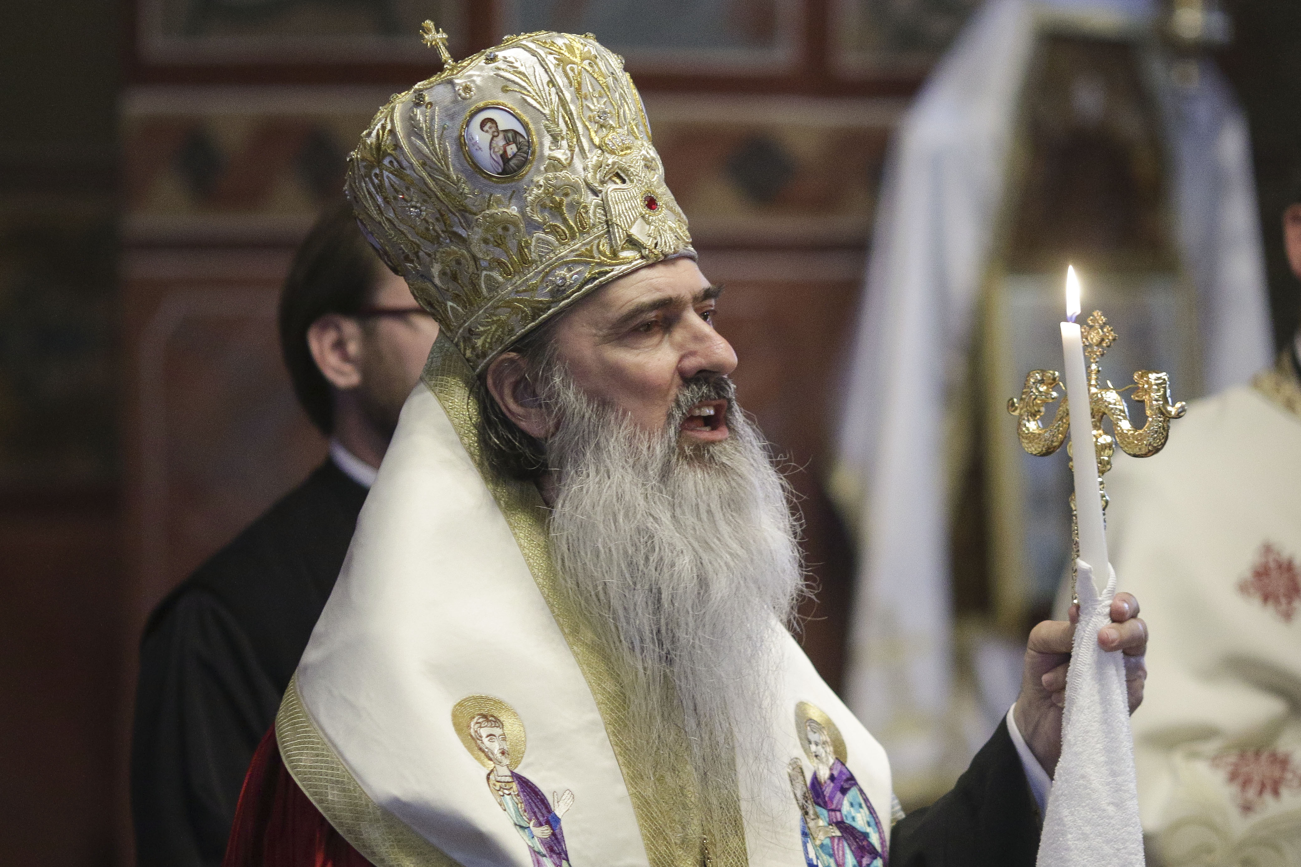 Arhiepiscopul Tomisului, în Pastorala de Crăciun: „Să ne apărăm credinţa ortodoxă în faţa asaltului prigonitorilor”