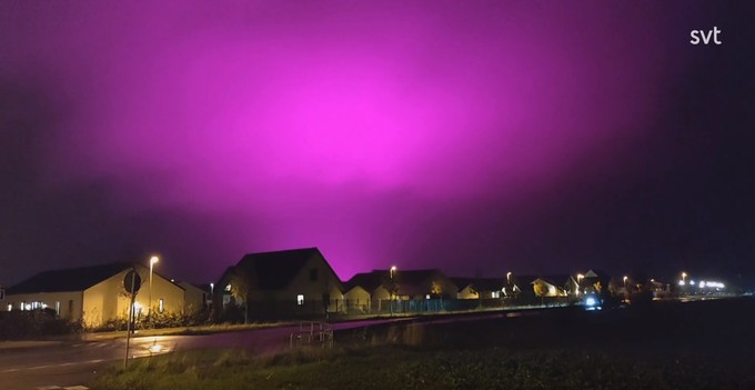Cerul a devenit brusc violet. Cum se explică straniul fenomen observat într-un oraș din Suedia