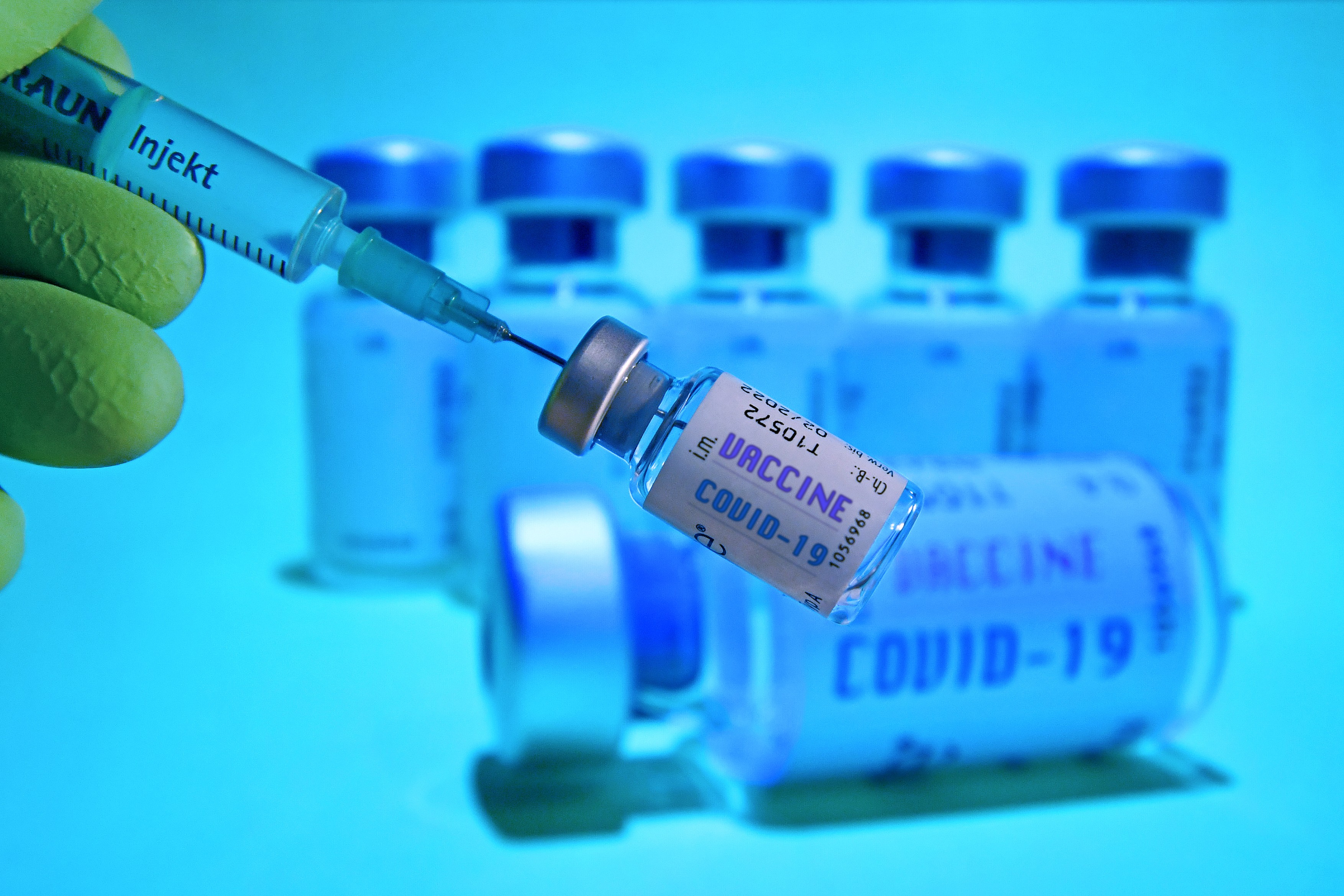 Iohannis: Lucrurile sunt bine pregătite, doar să vină vaccinul! Prima șarjă va fi de 10.000 de doze