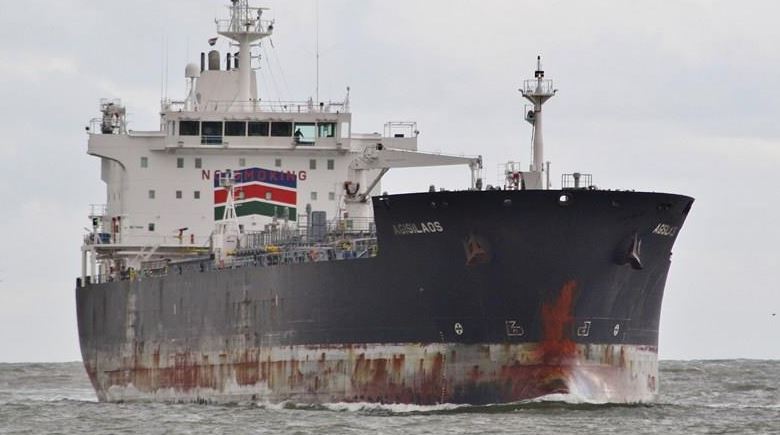 Navă cu români, atacată de pirați în Atlantic. Patru ostatici, printre care cel puțin un marinar român