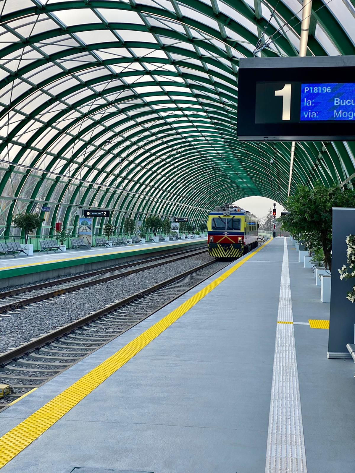 Trenurile vor circula între Gara de Nord și Aeroportul Otopeni din 12 decembrie