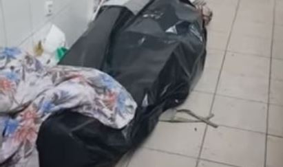 VIDEO| Morți ținuți în mizerie, pe jos sau pe mese, la morga spitalului din Horezu