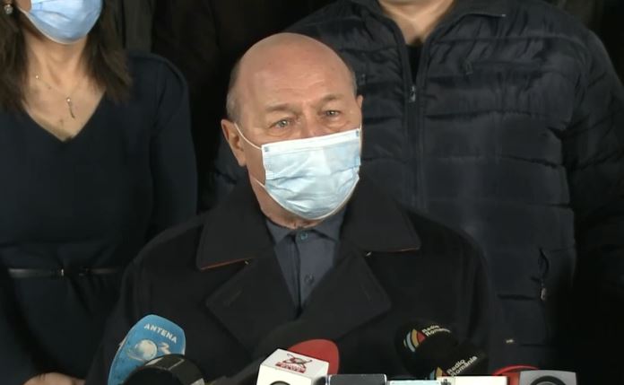Traian Băsescu: Sper ca domnul Iohannis să trimită PSD-ul în Opoziție, indiferent de rezultatul ultimului vot adunat