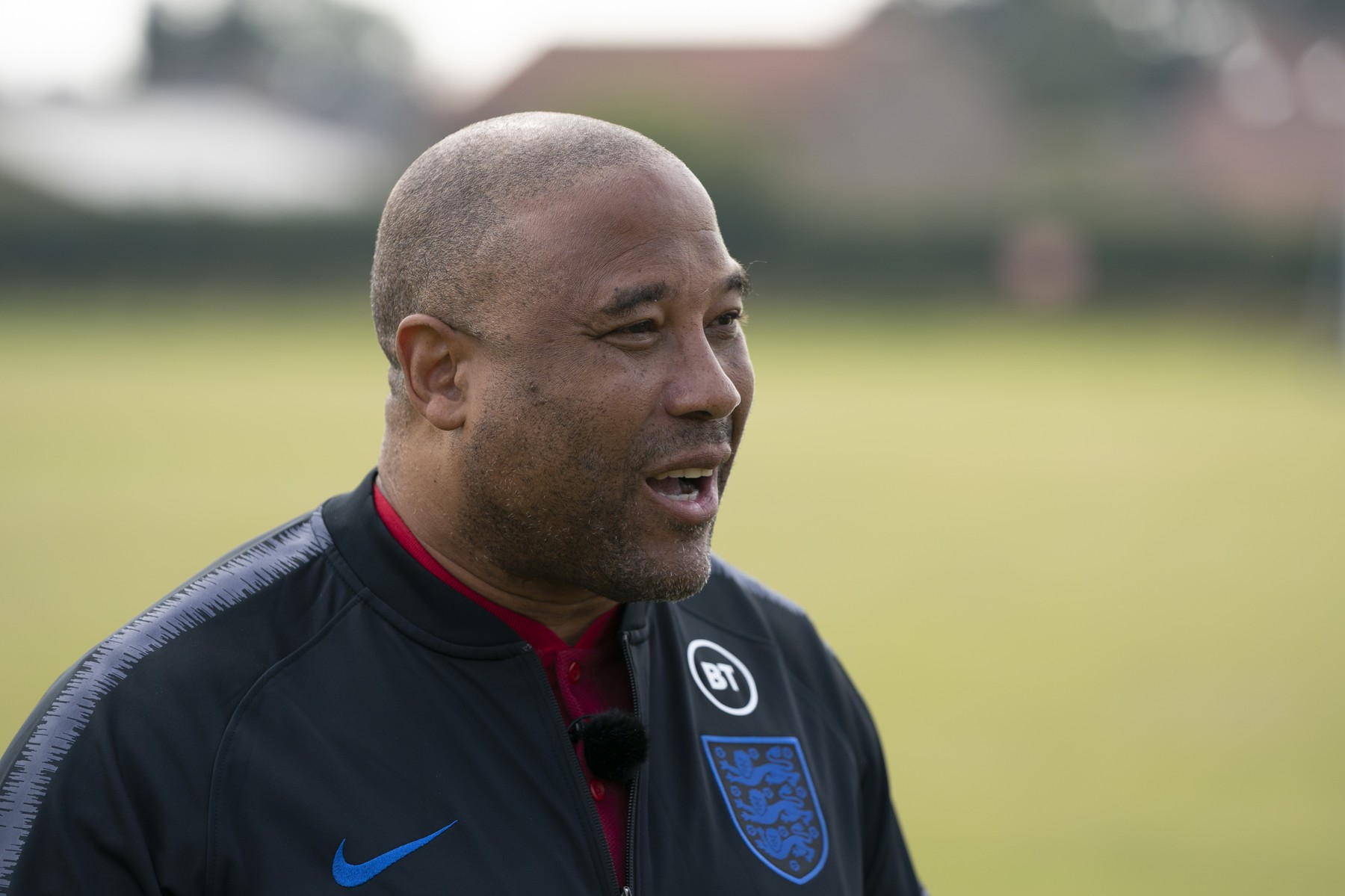 Fostul internațional englez John Barnes sare în apărarea lui Sebastian Colțescu: „Ce nu este în regulă?”