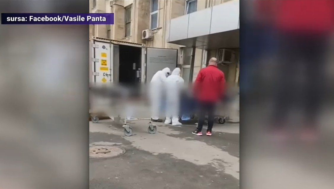 Situație revoltătoare la Constanța: Pacienții decedați de COVID, predați familiei în curtea spitalului