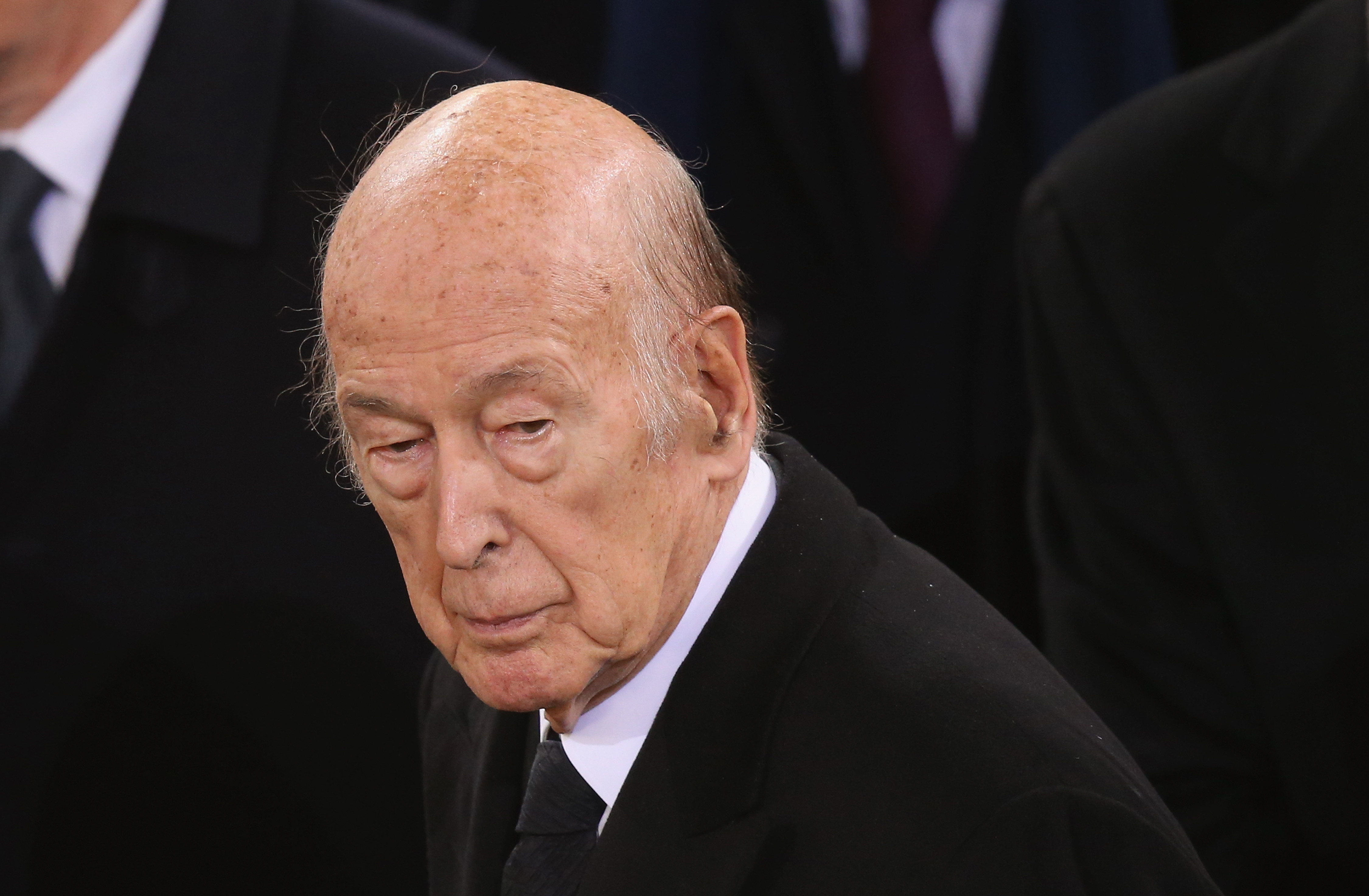 Fostul președinte al Franței Valéry Giscard d'Estaing, infectat cu SARS-CoV-2, a murit