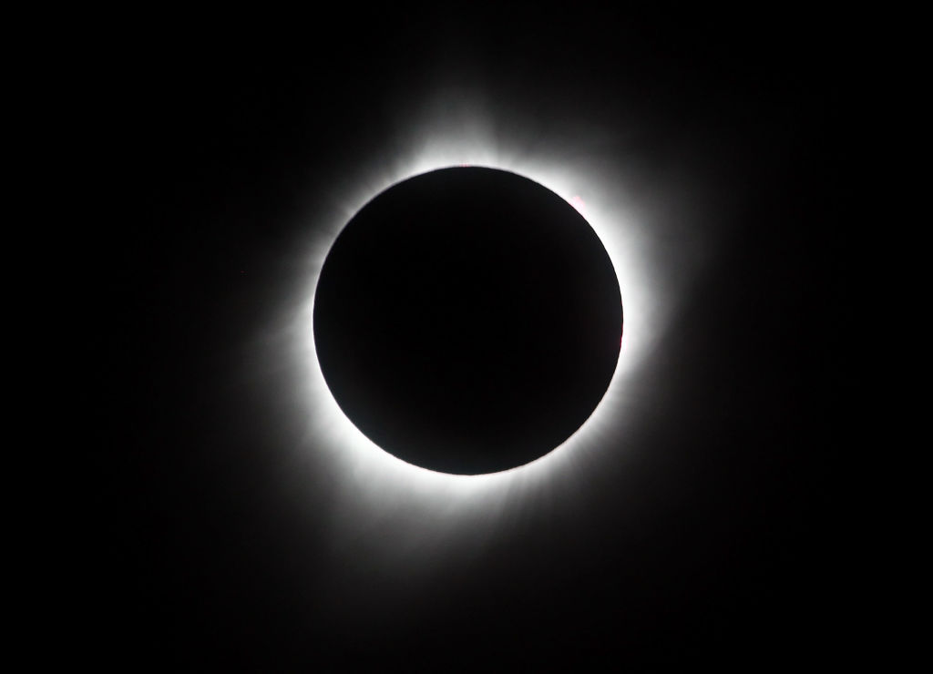 În ce țări va fi vizibilă eclipsa totală de soare de astăzi, singura din 2020