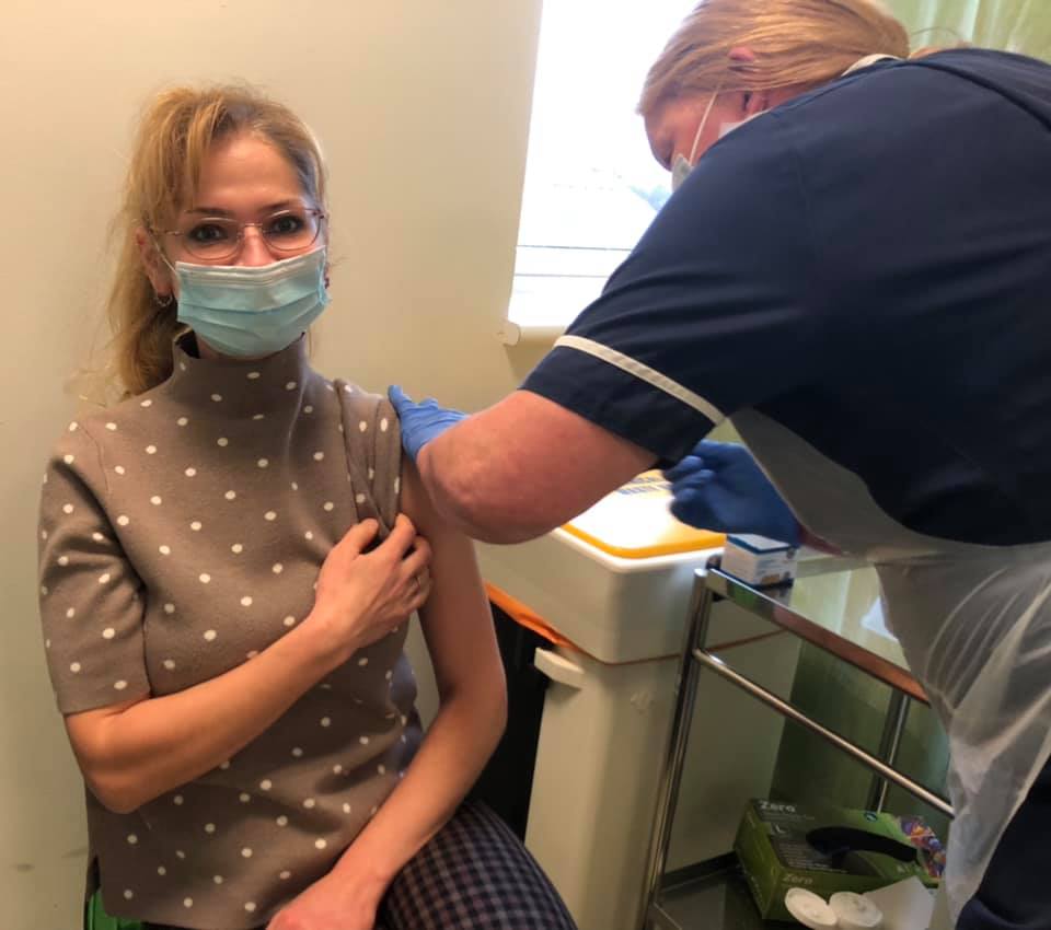 Mesajul transmis de un medic român care s-a vaccinat anti-Covid în Marea Britanie