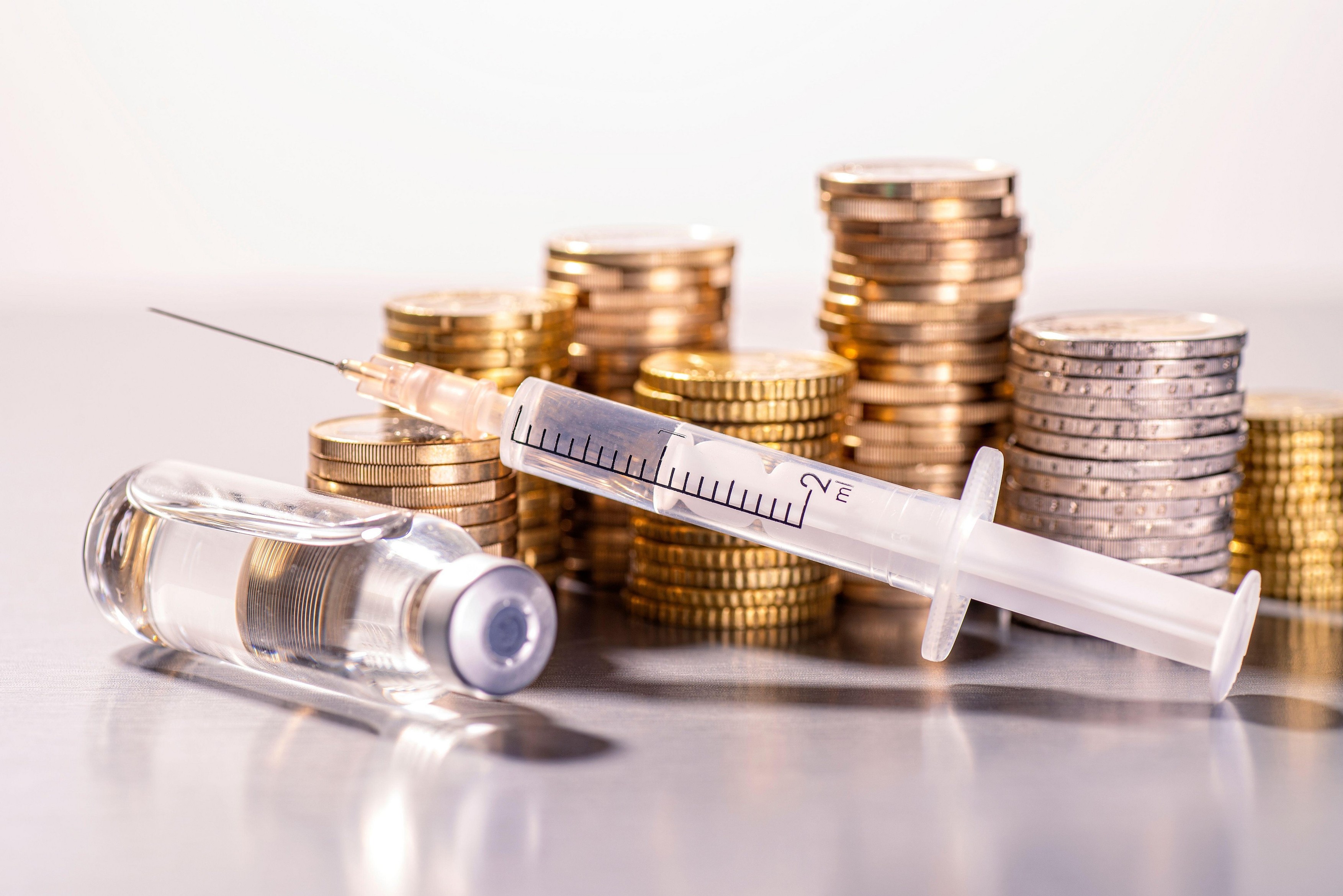 Cine și cât va câștiga de pe urma vaccinului anti-Covid