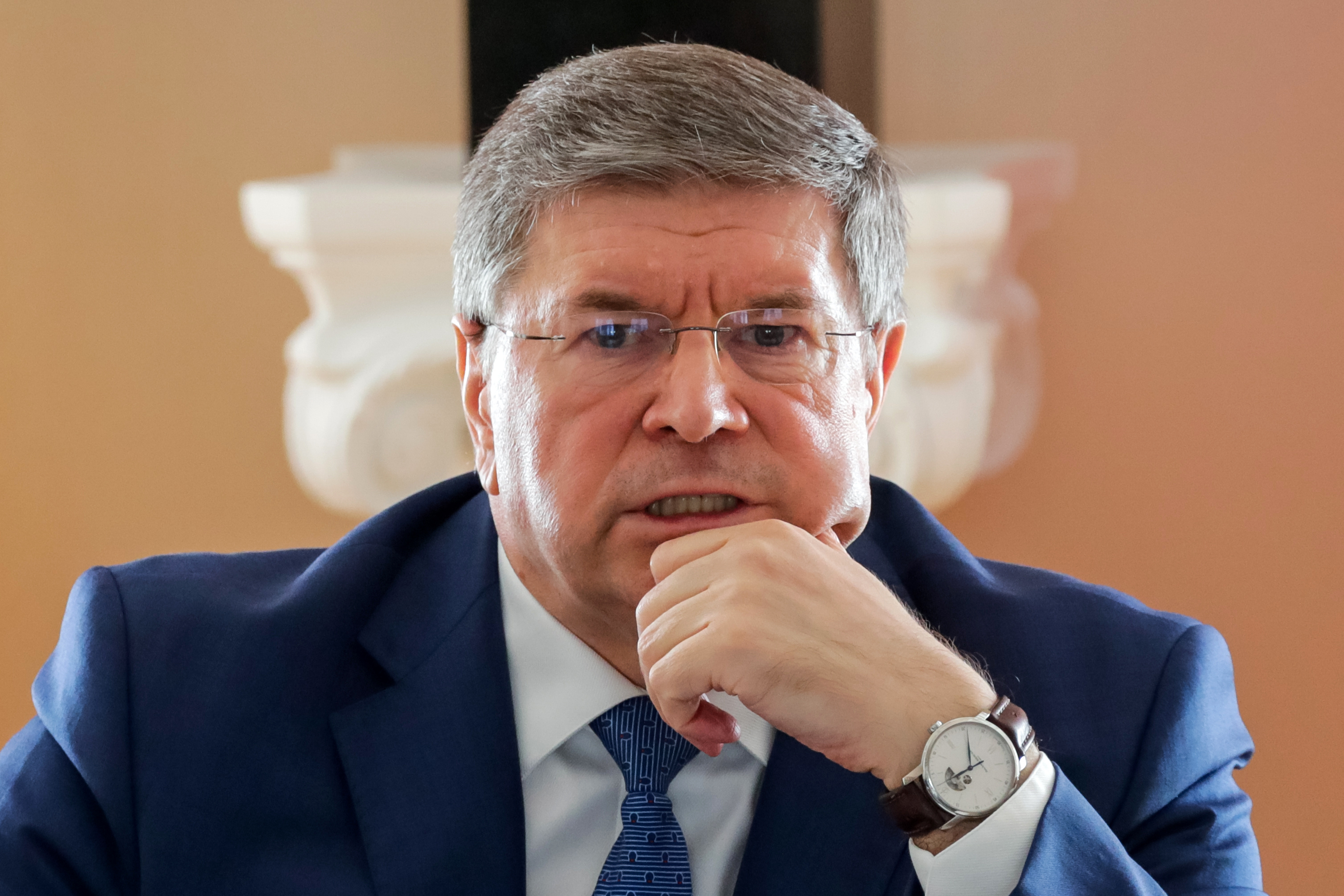 Ambasadorul moldovean la Moscova a fost rechemat de la post după ce o mașină a ambasadei a fost prinsă cu 350 kg de steroizi