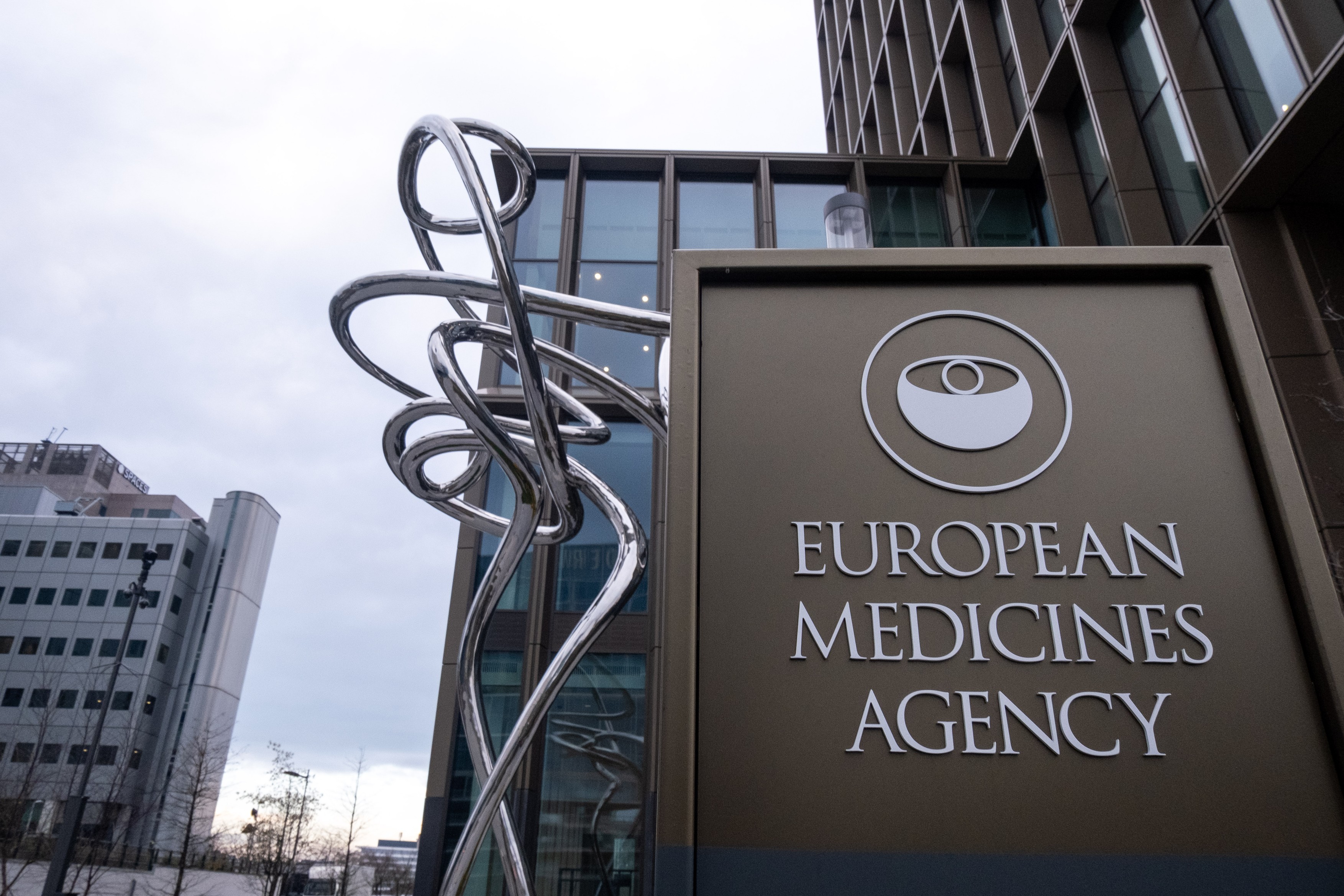 Agenția Europeană a Medicamentelor spune că autorizarea vaccinurilor Covid-19 nu va fi afectată de atacul cibernetic