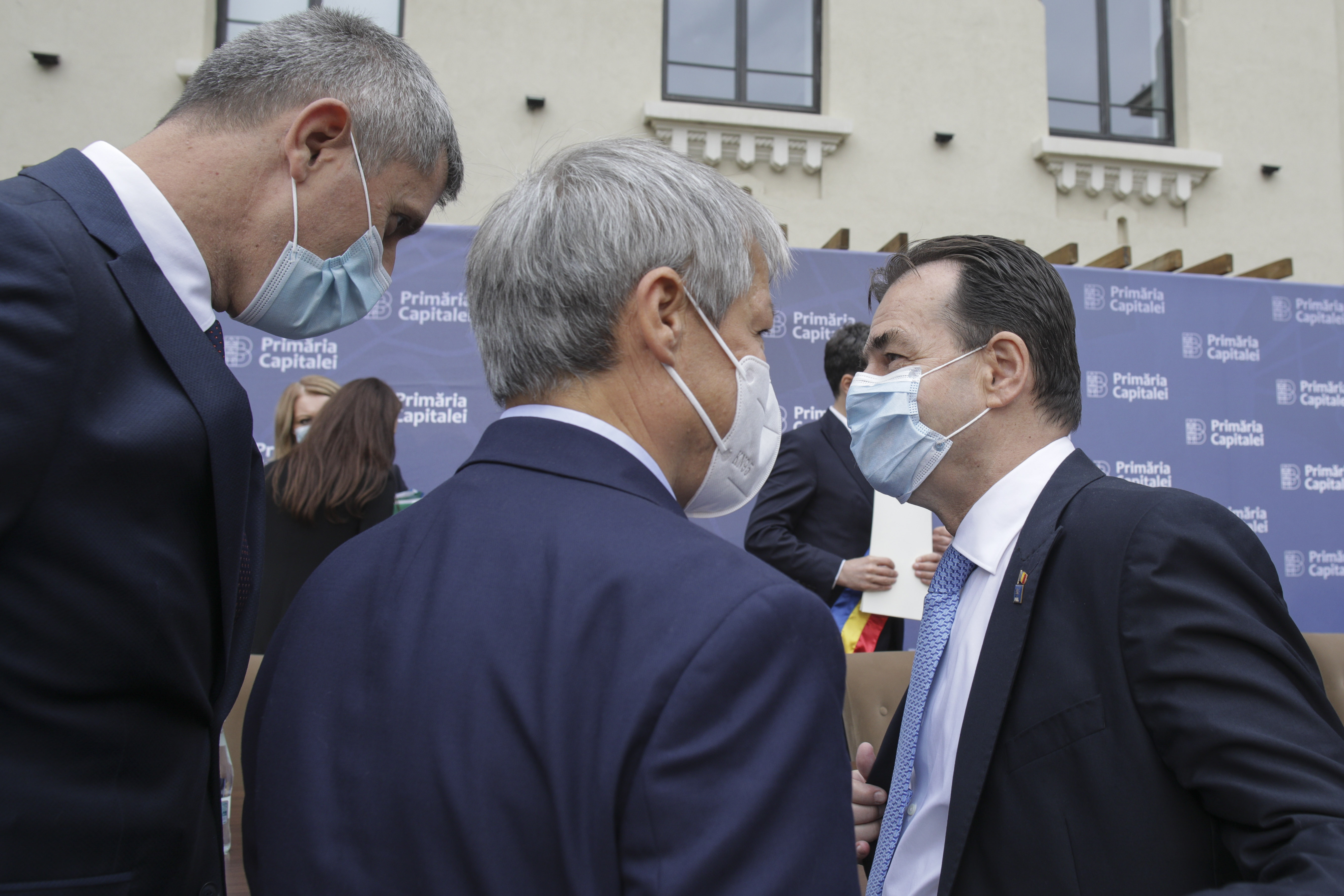 Surse: Cum au eșuat negocierile pentru guvernul Cîțu. PNL a cerut responsabilitate, USR PLUS îl va propune pe Cioloș premier