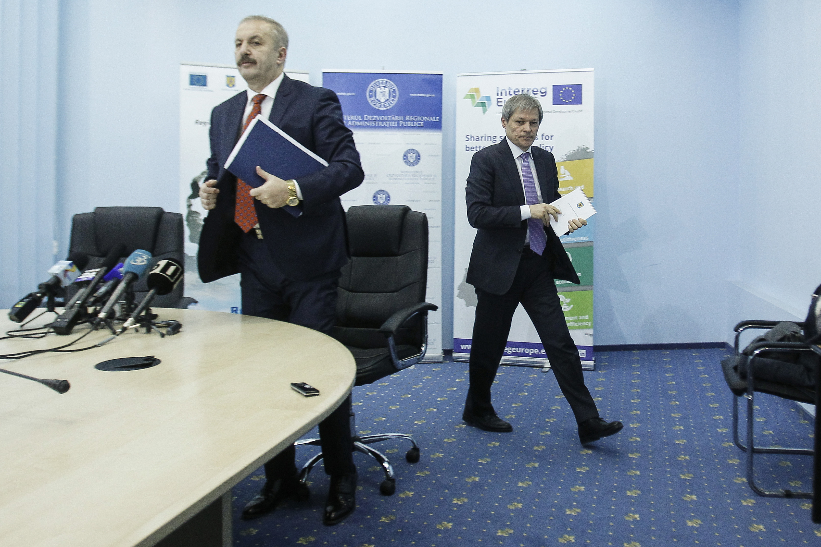 Vasile Dîncu: „S-a zvonit de câteva ori că legăturile mele din guvernul Cioloș cu acești oameni din USR PLUS ar putea să producă ceva”