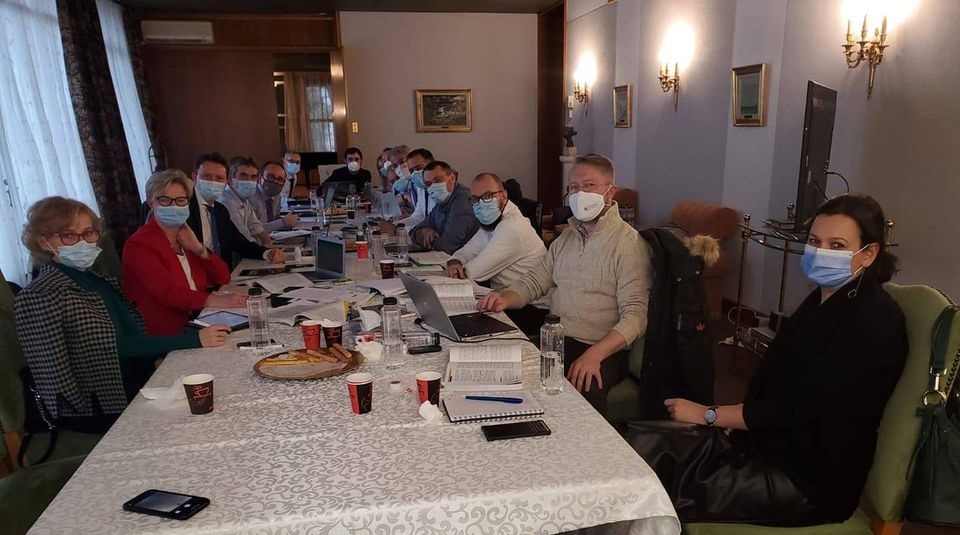 PSD, ironii după eșecul negocierilor: PNL și USR PLUS au nevoie de Guvern cu 2 premieri și Parlament cu 3 camere, să ajungă pentru toți