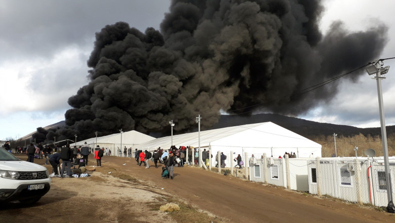 tabara de migranti incendiu bosnia profimedia-0578195956