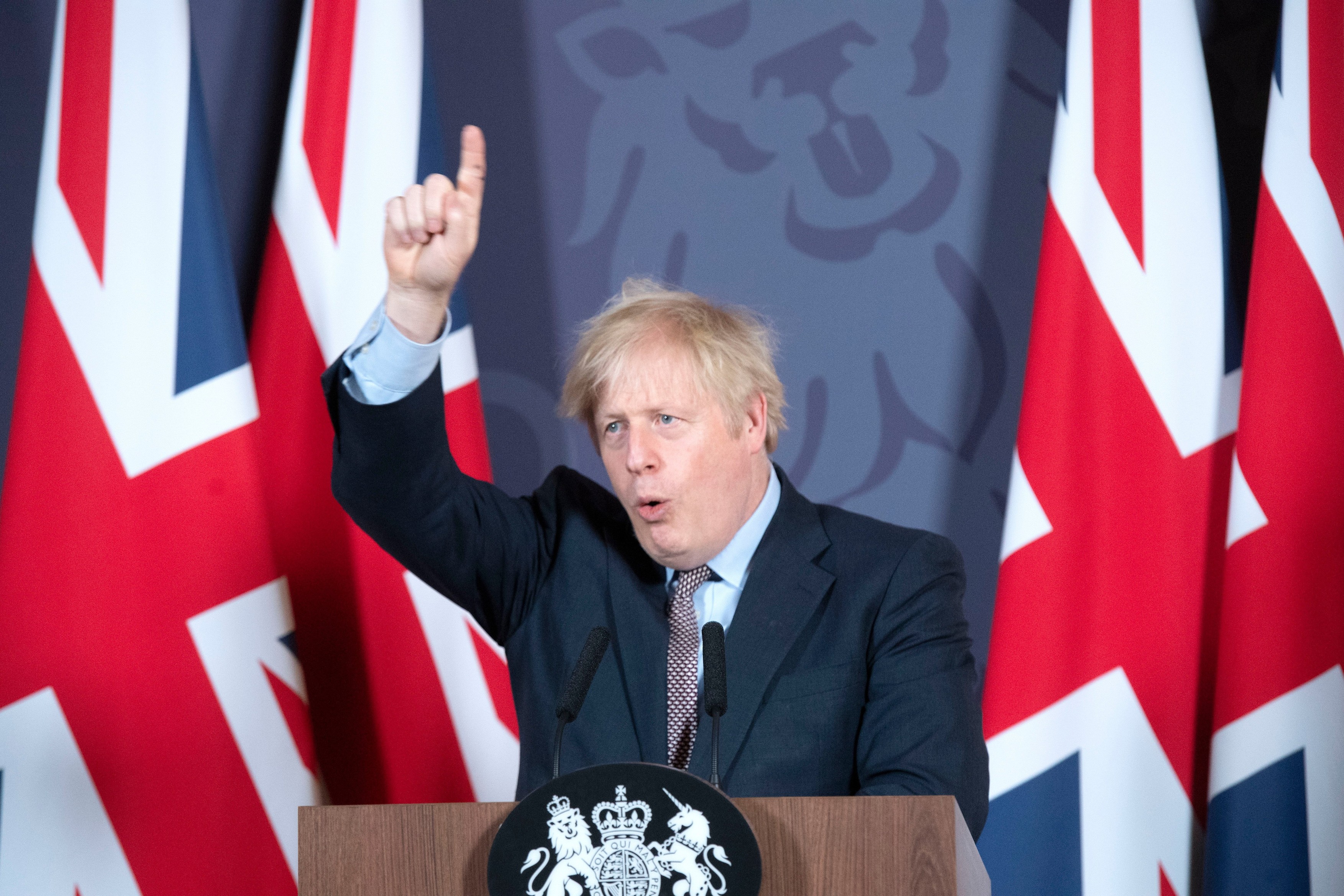Boris Johnson a sărbătorit semnarea acordului post-Brexit cu o cravată specială. Cum arată, de aproape, imprimeul