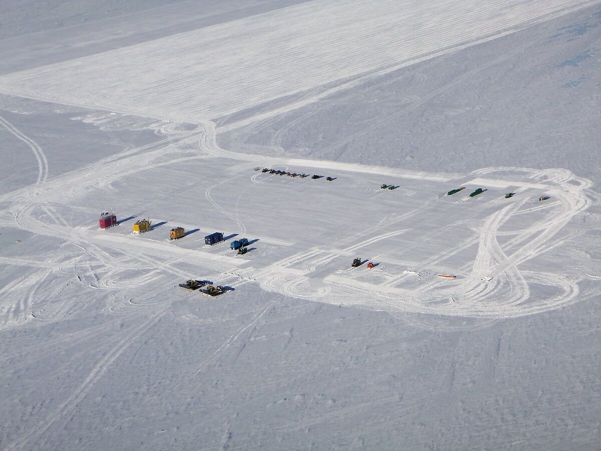 Un bărbat a fost evacuat din Antarctica după o operațiune complexă de 5 zile care a implicat nave, elicoptere și avioane