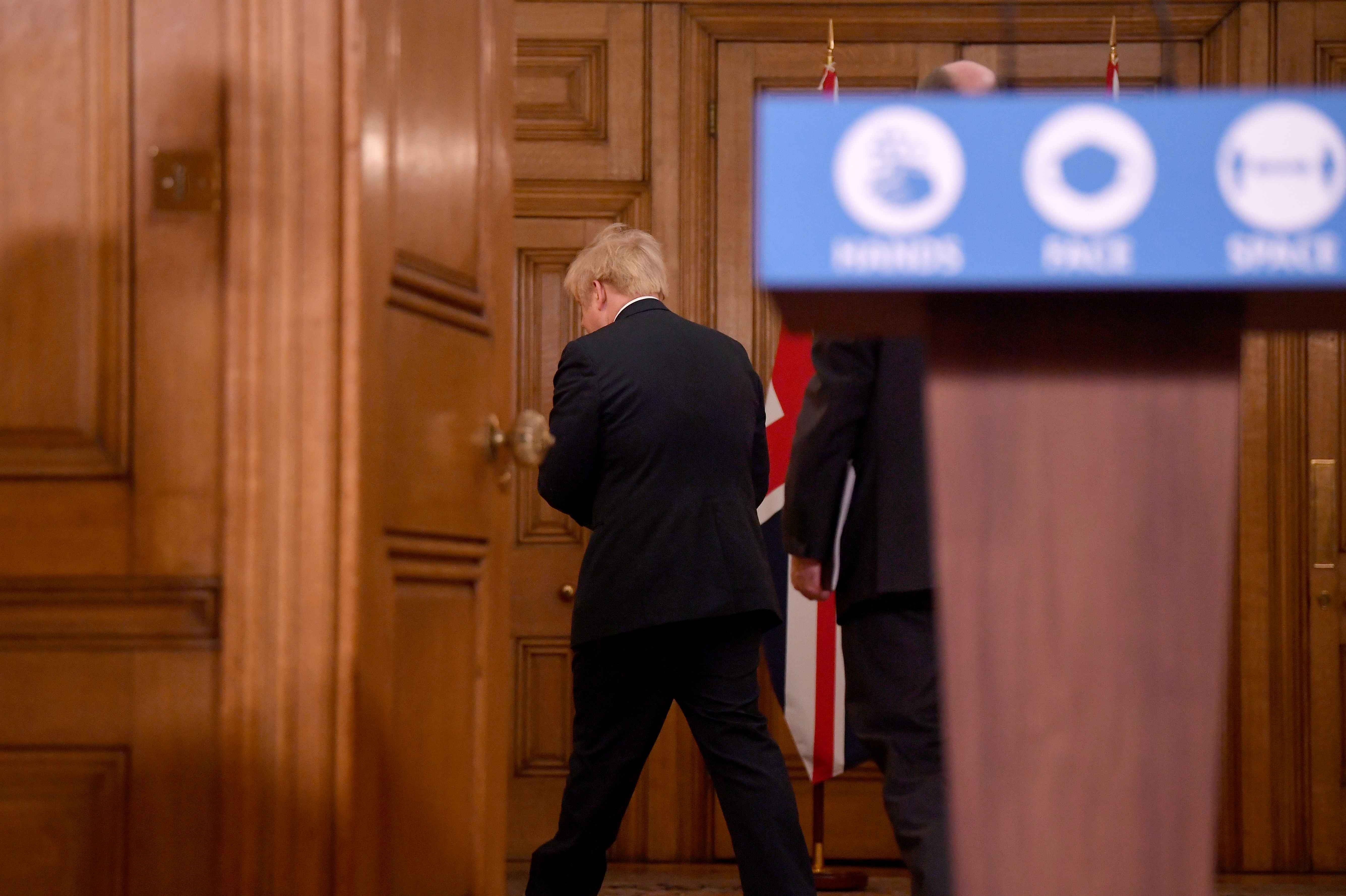 Reuniune de criză a guvernului Boris Johnson: Brexit și noua tulpină de COVID pun presiuni uriașe pe aprovizionare