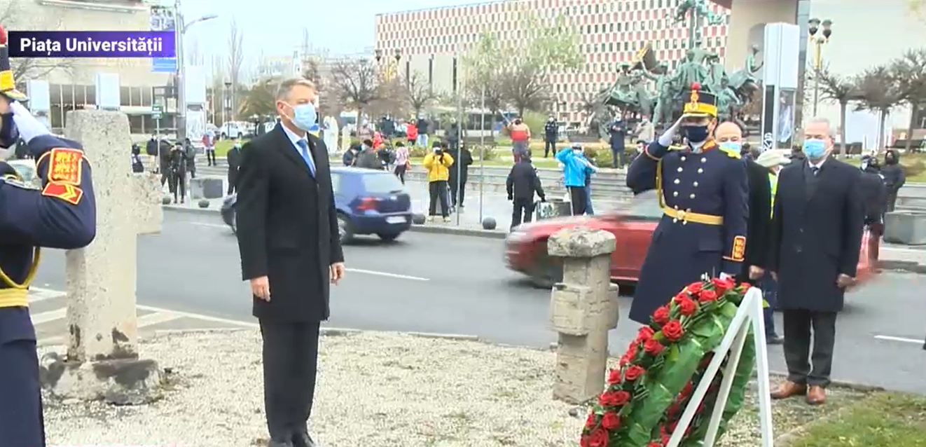 Președintele Klaus Iohannis a depus o coroană de flori în memoria victimelor Revoluţiei