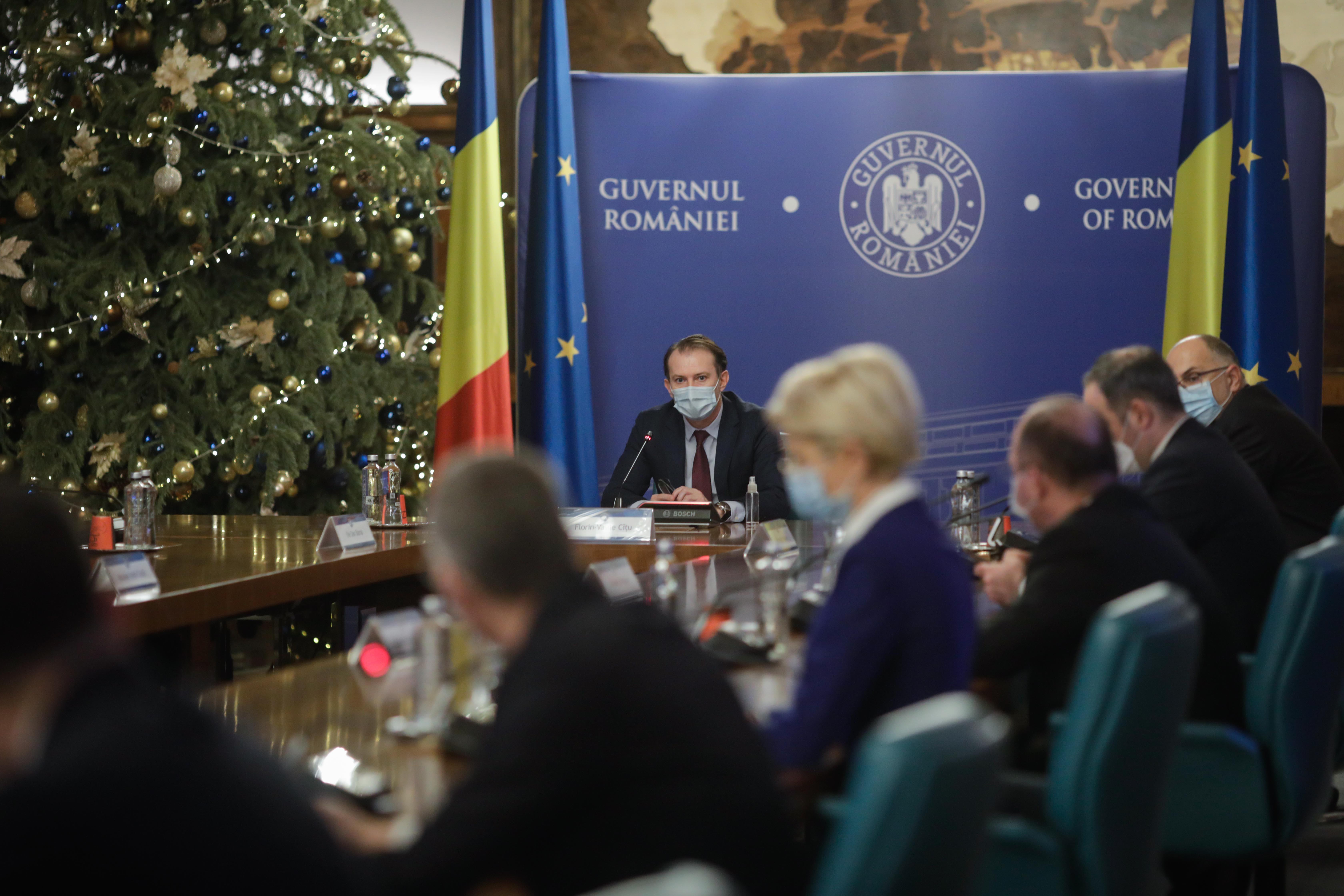 VIDEO. Prima ședință a Guvernului Cîțu. Transmisia de la Palatul Victoria a fost tăiată la discursul lui Dan Barna