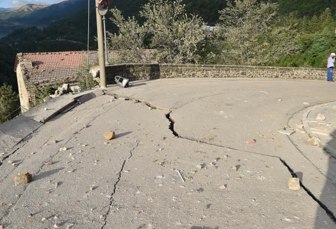 Magnitude 6.2 Earthquake In Central Italy Kill At Least 13