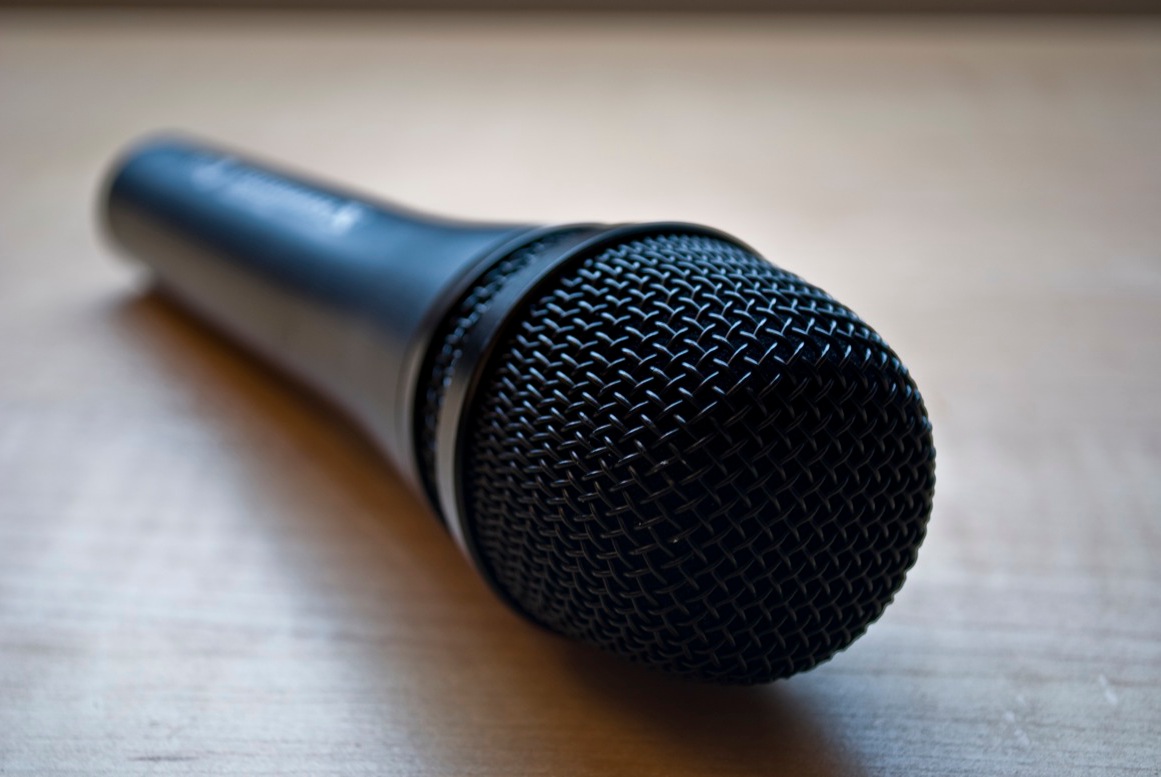 Maraton de stand-up comedy incepand din 5 iunie, in centrul Capitalei. Ce nume mari vor participa