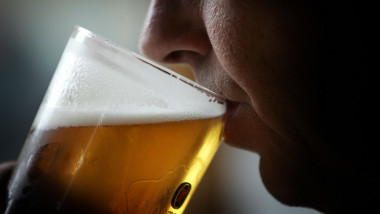 GBR: Binge Drinking Causes Health and Anti Social Concerns