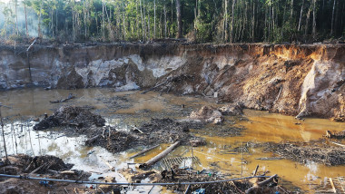 Peruvian Gold Mining Rush Brings Social And Environmental Stresses To Amazon