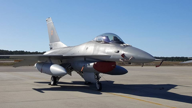 Primele avioane F-16 ale Romaniei_fb Motoc (1)