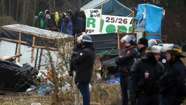 Destruction Of Calais Jungle Camp Continues