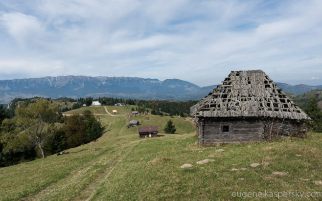 drakula-romania-transilvania-castles-37-960x600