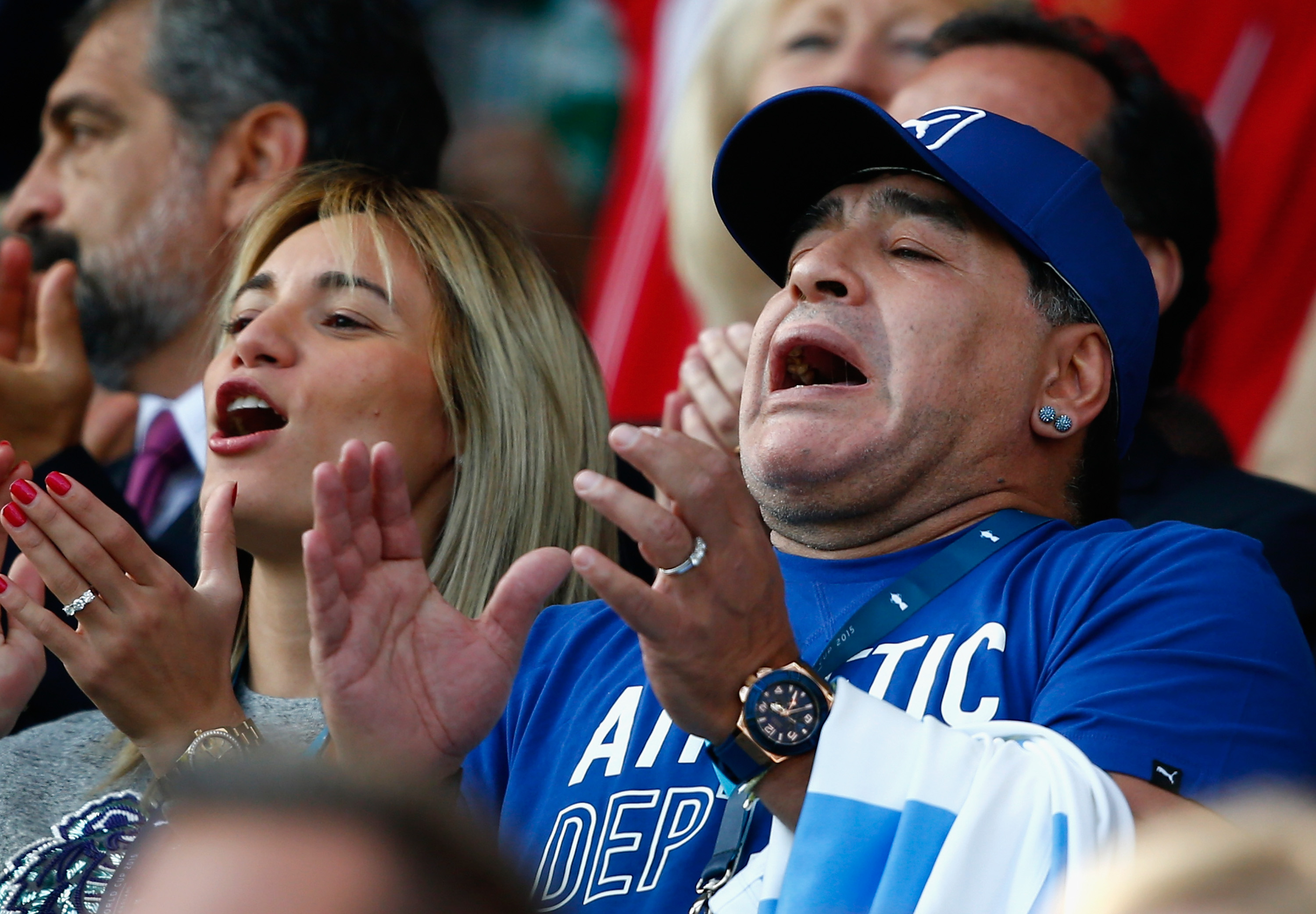 Agentul lui Maradona susţine că ambulanţa a întârziat "mai mult de o jumătate de oră, ceea ce a fost o idioţenie criminală"