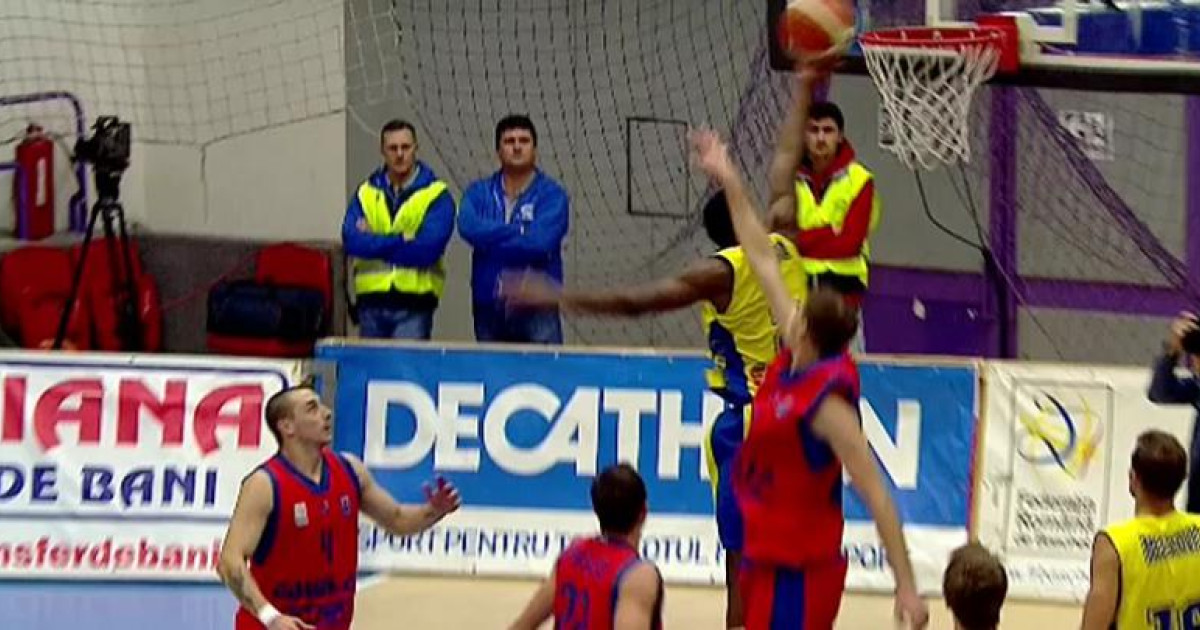 BASCHET. CSU Sibiu - CSM Oradea 74-70. Prima înfrângere din acest sezon ...