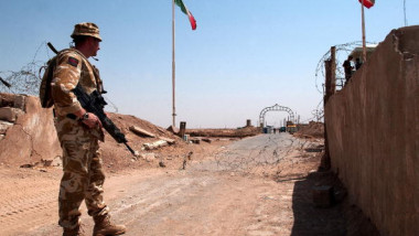 UK Considers Sending More Troops To Iraq